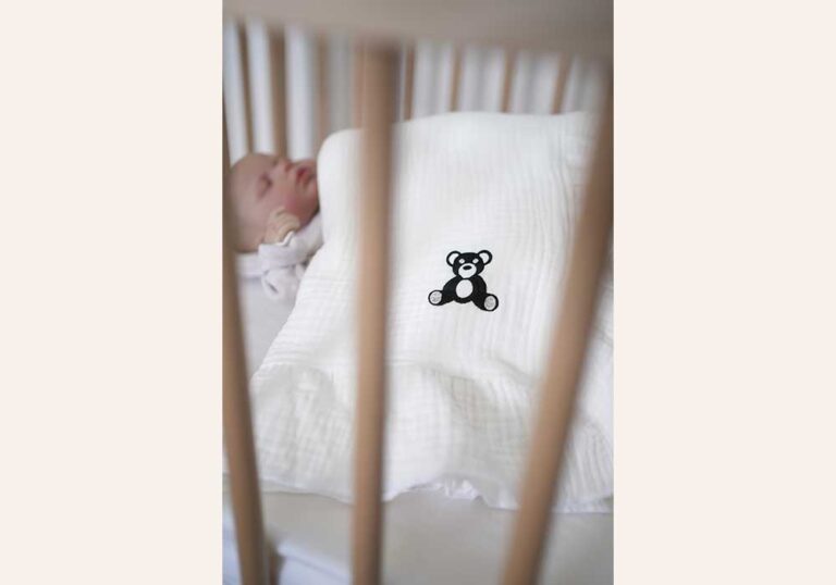 Muslin dekica crni medvjedic